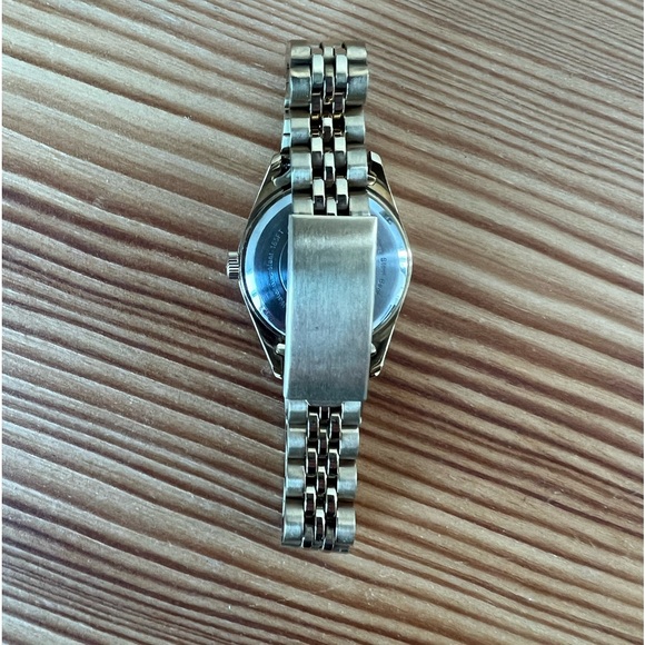 Gold Watch - Picture 2 of 5